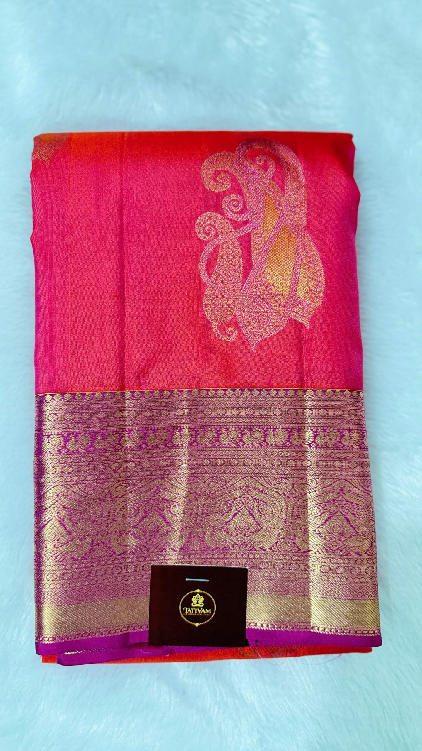 pure kanchipuram paisely butta design (rani pink)